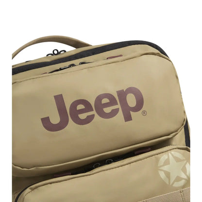 two exterior front pockets for extra essentials