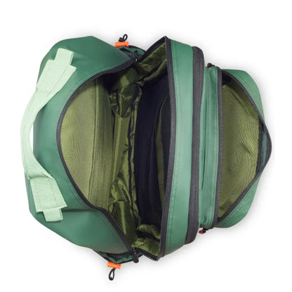 Large main compartment