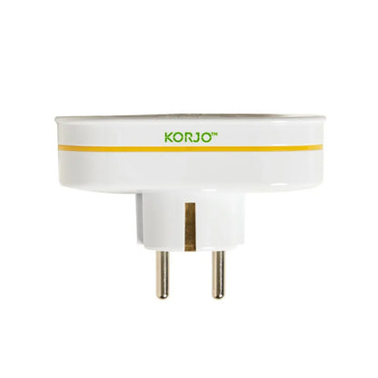 Colour coded trim on the adaptor (yellow = EU) for easy recognition in your bag or drawer