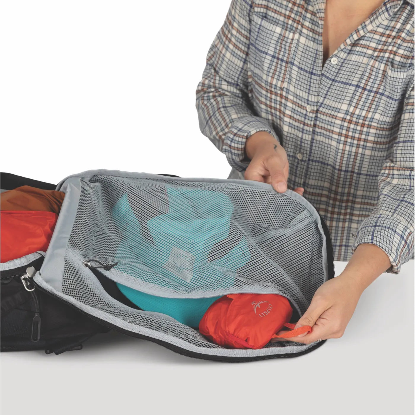 Osprey Farview 55L Women’s Travel Pack with Detachable Fairview Day Pack - Black