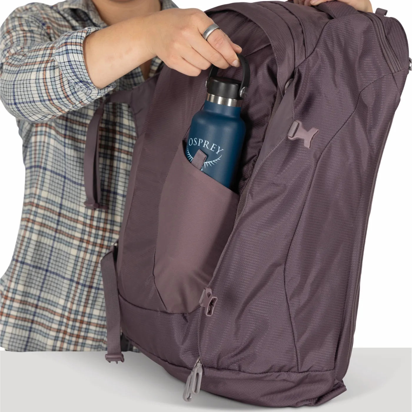Osprey Farview Women’s 40L Travel Pack - Graphite Purple