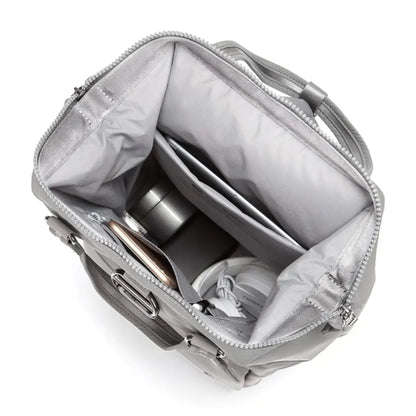 Internal pockets to keep your gear organised