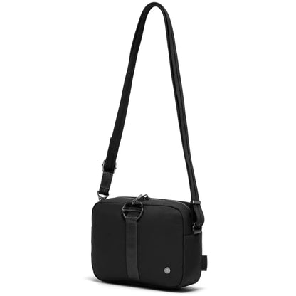 Adjustable shoulder strap