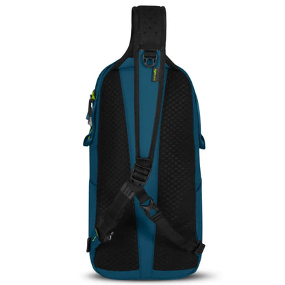 Three-point strap attachment for carrying comfort