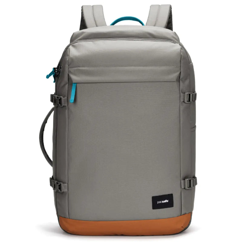 Made with recycled PET, this product is made with 31 recycled plastic bottles