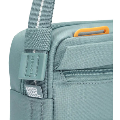 Carrysafe® slashguard strap with Dyneema®