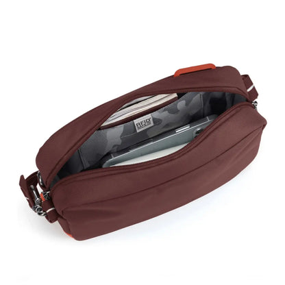 RFIDsafe™ blocking pockets and material