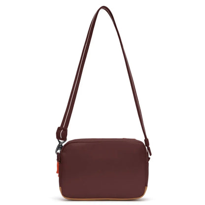 PFC-free water repellent shell fabric