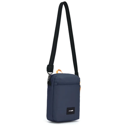 Quick access front pocket