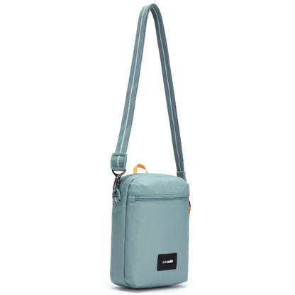 Quick access front pocket