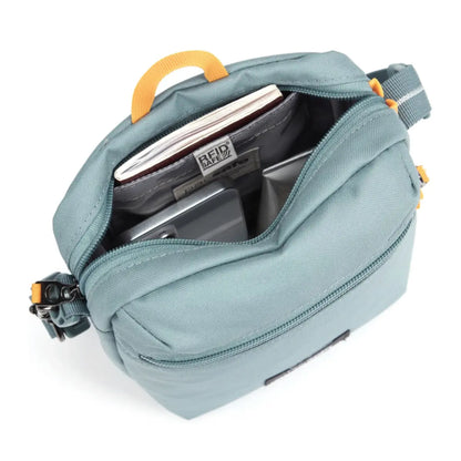 With two spacious compartments for easy organization