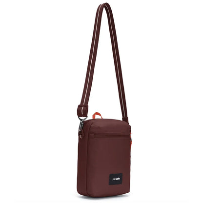 Quick access front pocket