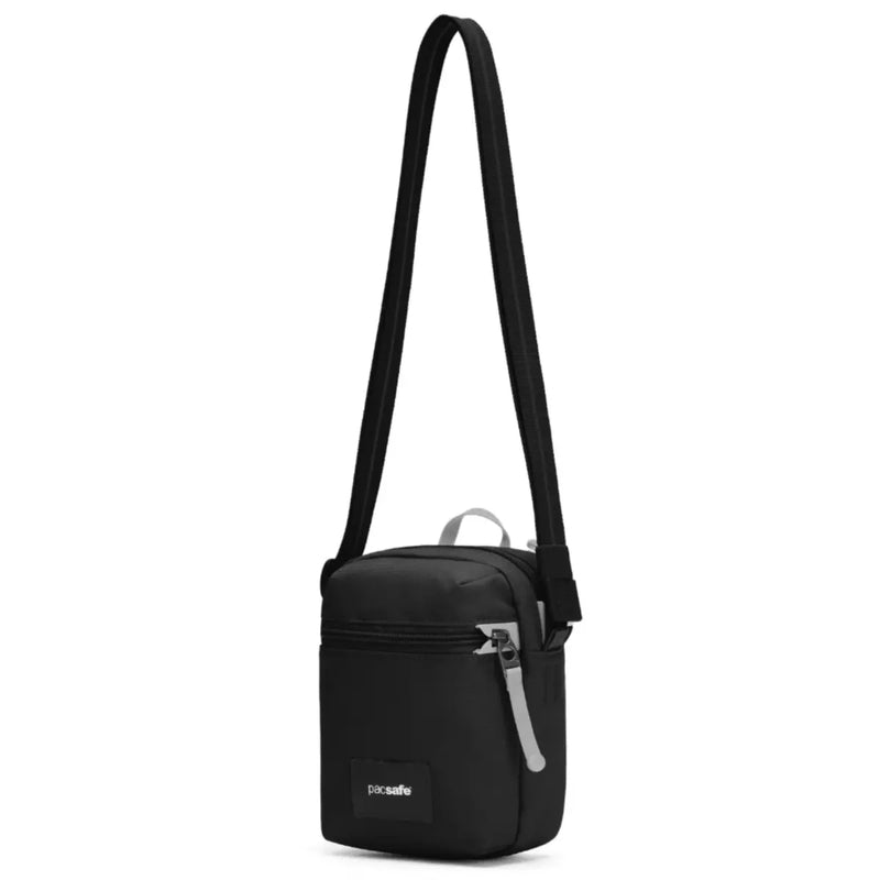 Quick access front pocket