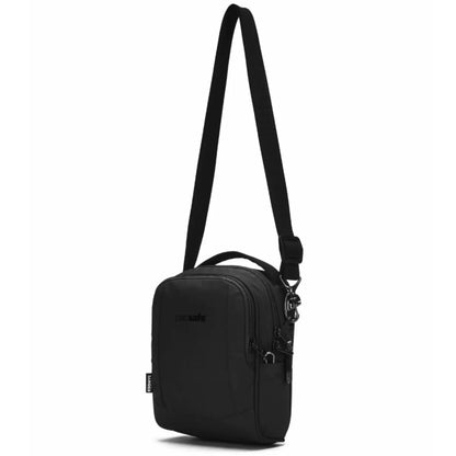 Made from ECONYL® regenerated nylon