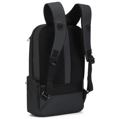 Adjustable shoulder straps