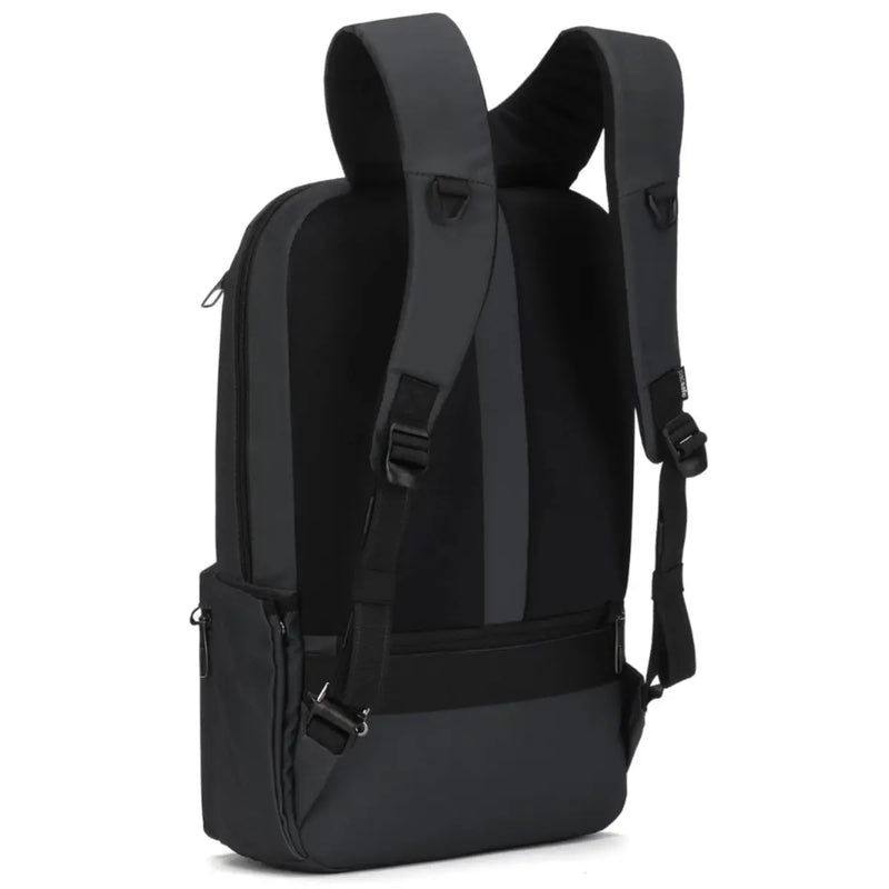 Adjustable shoulder straps