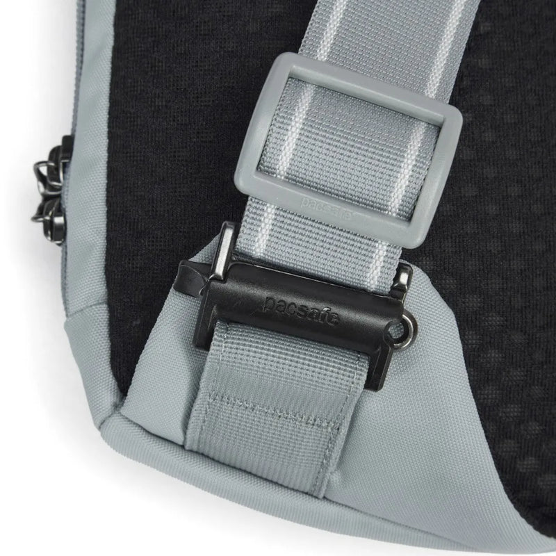 Pacsafe V Action anti-theft detail