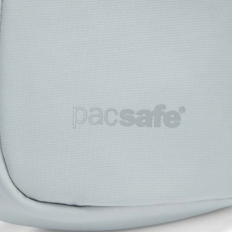 Pacsafe V Action anti-theft detail