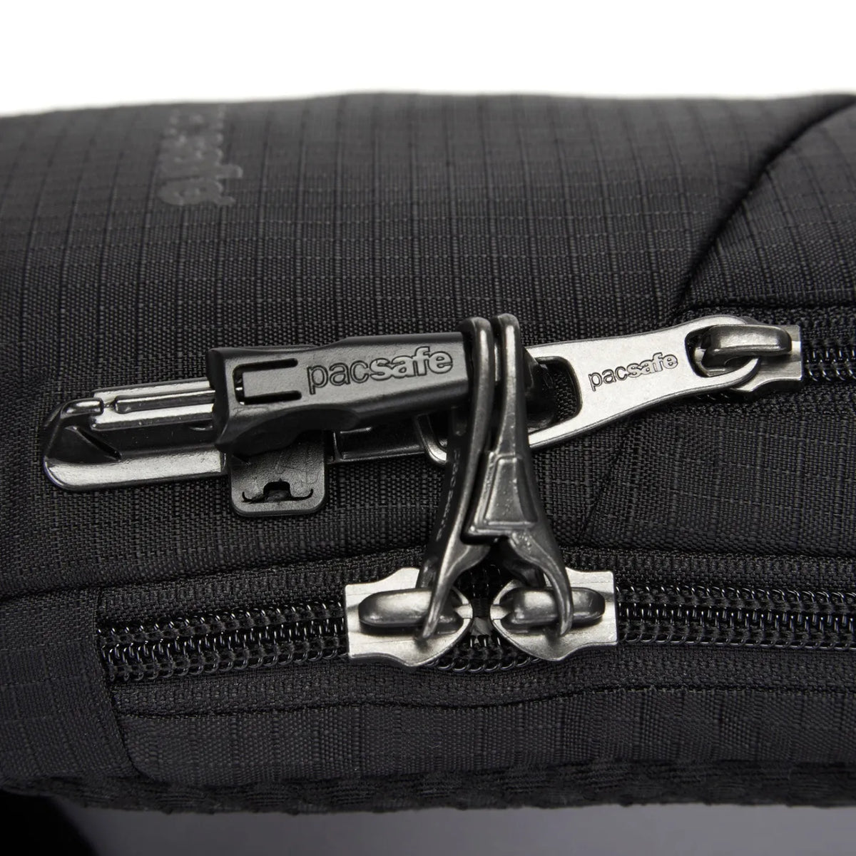 Pacsafe V Action anti-theft detail