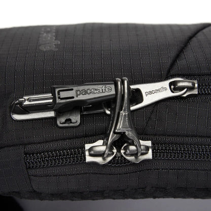 Pacsafe V Action anti-theft detail