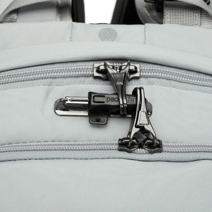Pacsafe V Active anti-theft detail
