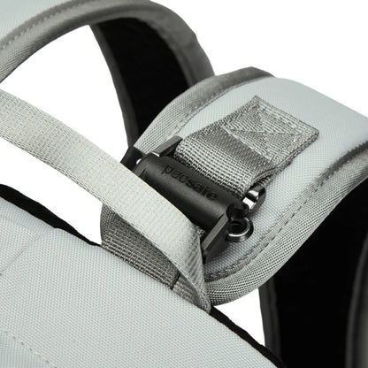 Pacsafe V Active anti-theft detail