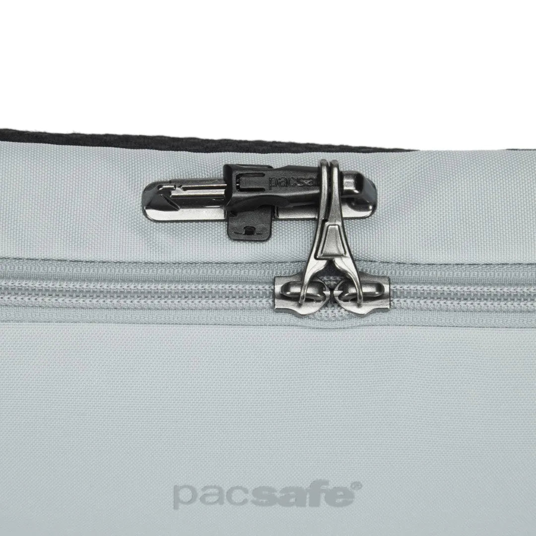 Pacsafe V Urban anti-theft detail