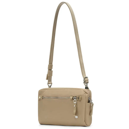 Quick access front pocket