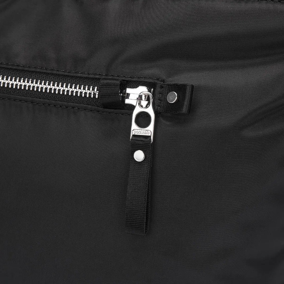 Pacsafe W Anti-theft Carryall 13’’ Laptop Tote - Black