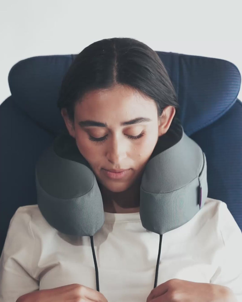 Cabeau Evolution S3 Memory Foam Pillow (Seat Strap System) - Black