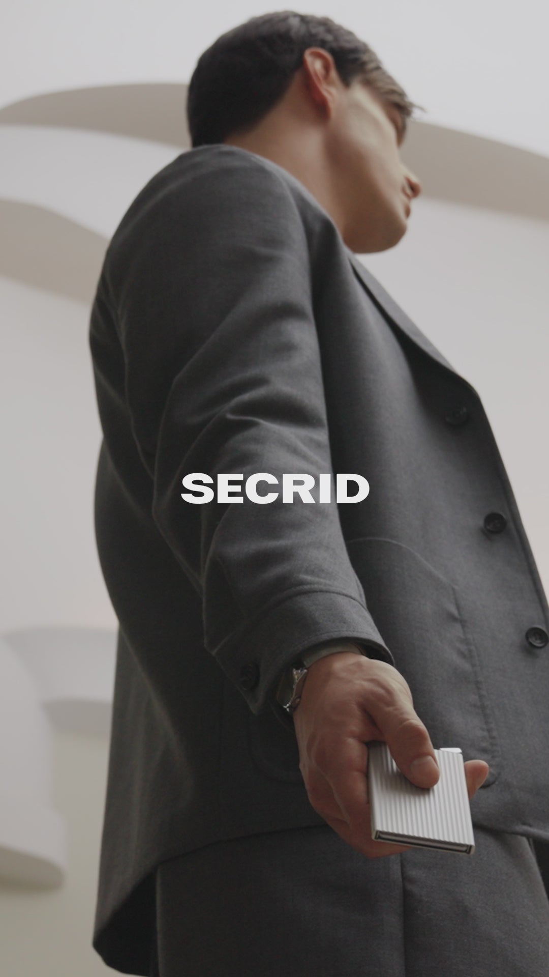 Secrid Cardprotector Fluted Silver video