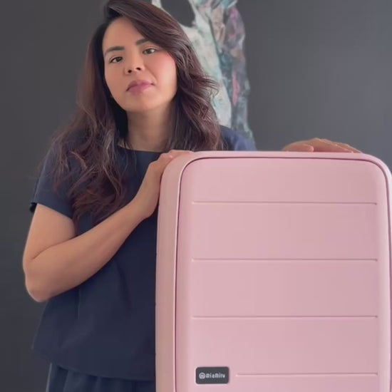 MiaMily Carry-on Seat Pro in action - features walkthrough