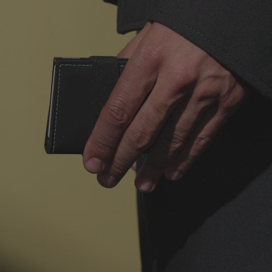 Secrid Bandwallet Black and Green video