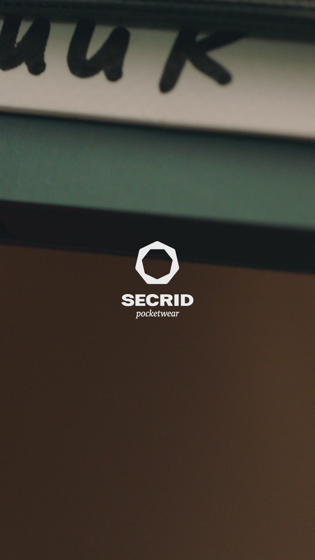 Secrid Flexwallet Titanium video