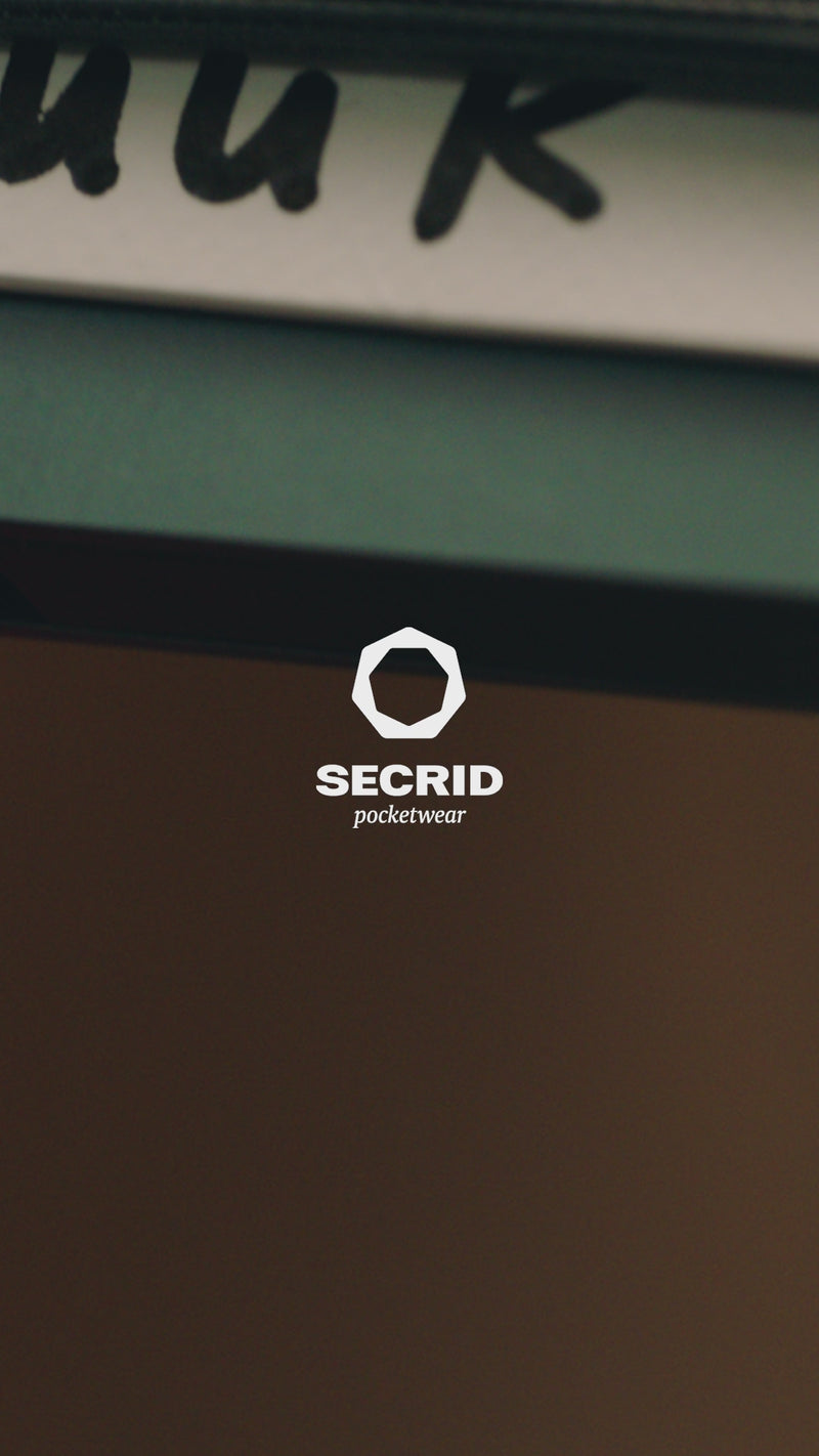 Secrid Flexwallet Titanium video