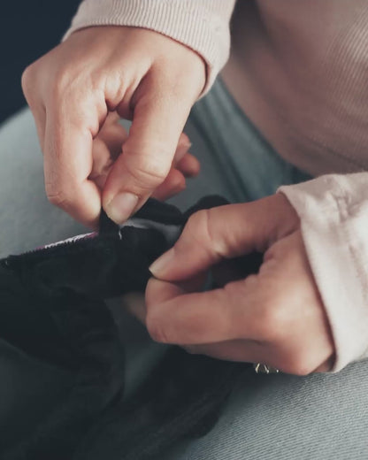 Cabeau Midnight Magic Sleep Eye Mask (with Ear Plugs) - Black