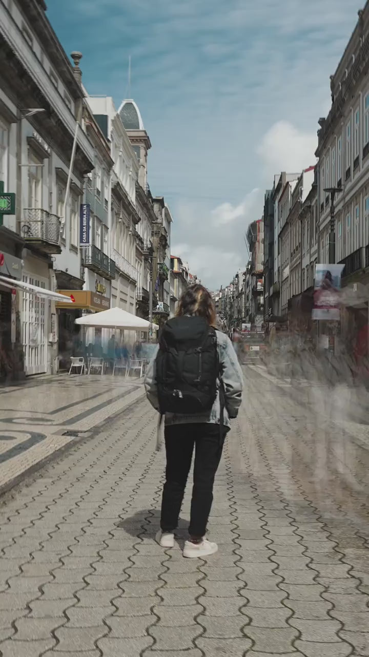 Pacsafe Venturesafe EXP35 Anti-Theft 35L Travel Backpack - Black product video