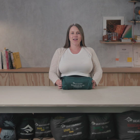 Sea to Summit Memory Lux Pillow (Large) - Dark Green demo video