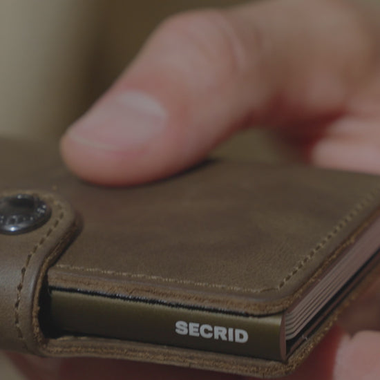 Secrid Miniwallet Vintage Oak video