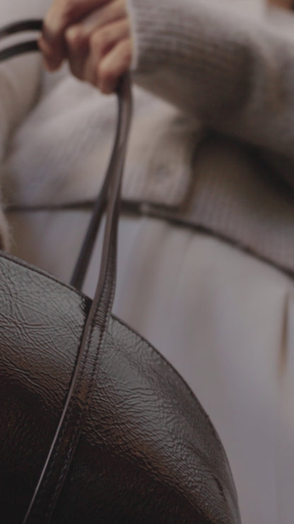 Secrid Emboss Diamond Chalk leather video
