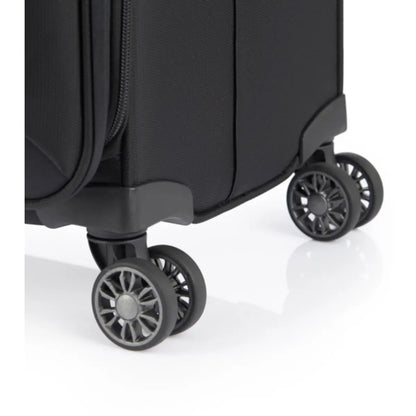 4 x multidirectional spinning wheels