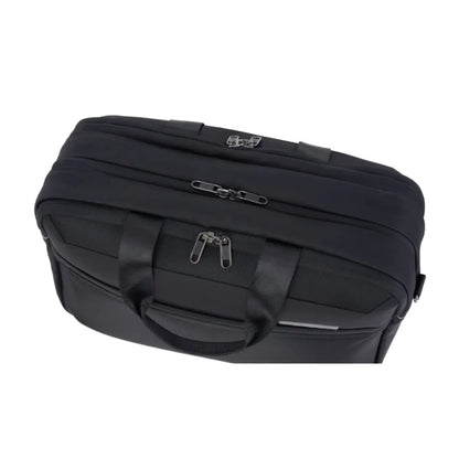 Large main compartment