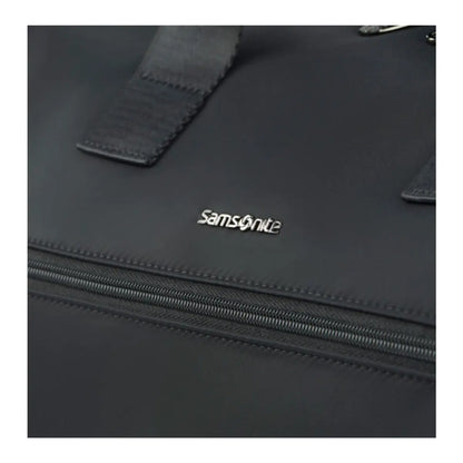 Zipped exterior front pocket