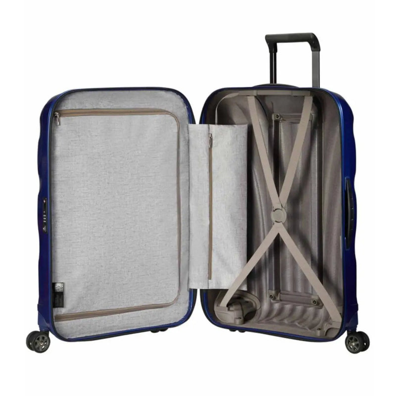 Zippered divider pad for easy and organised packing