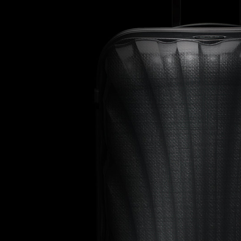 Samsonite C-Lite Curv shell close-up