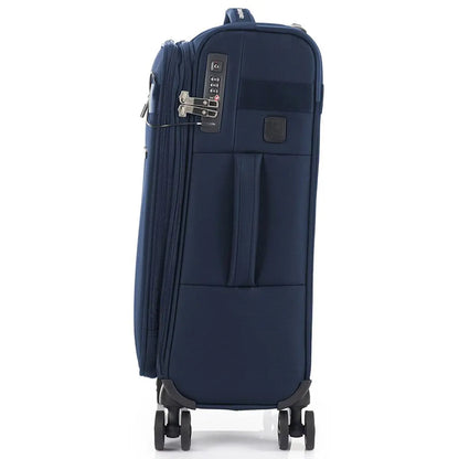 4 x multidirectional spinning wheels