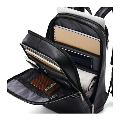 Central compartment containing 3 storage sleeves and 1 mesh pocket