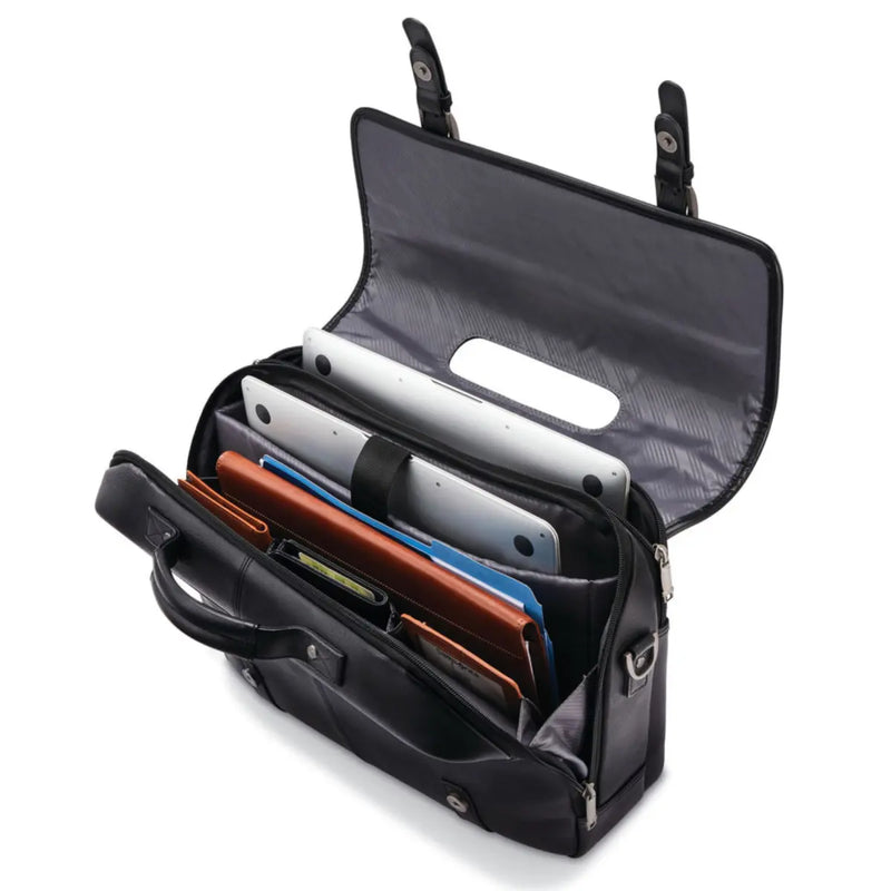 Fits up to two 15.6" laptops