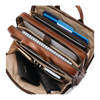 Laptop compartment - Fits most 15.6" laptops