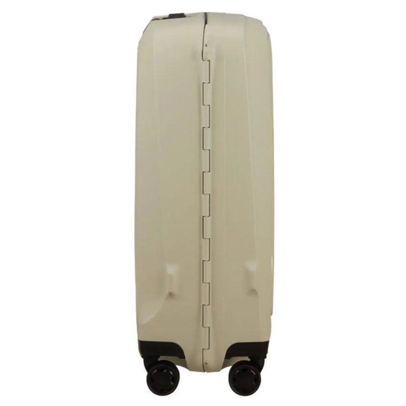 4 x spinner wheels for easy maneuverability